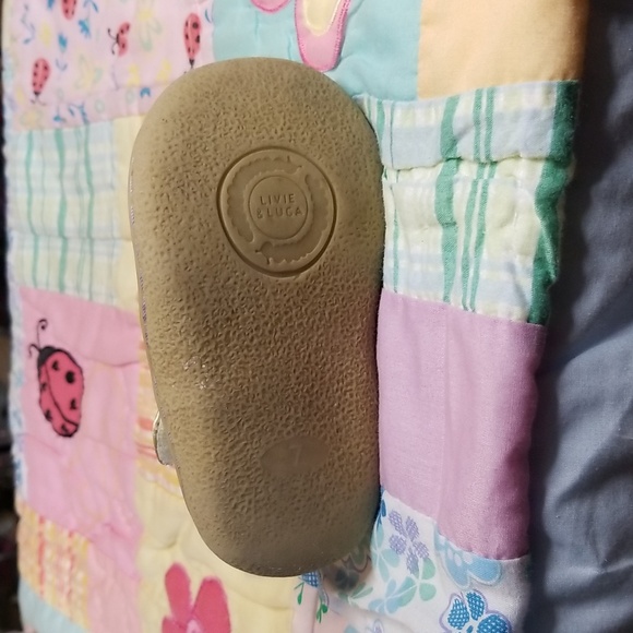 Livie & Luca Gold Metallic Leather Pio Pio Mary Jane with Purple Bird Size 7 - Picture 7 of 8